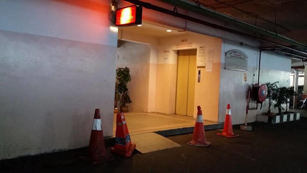 ホテル キャリバー クアラルンプール エクステリア 写真